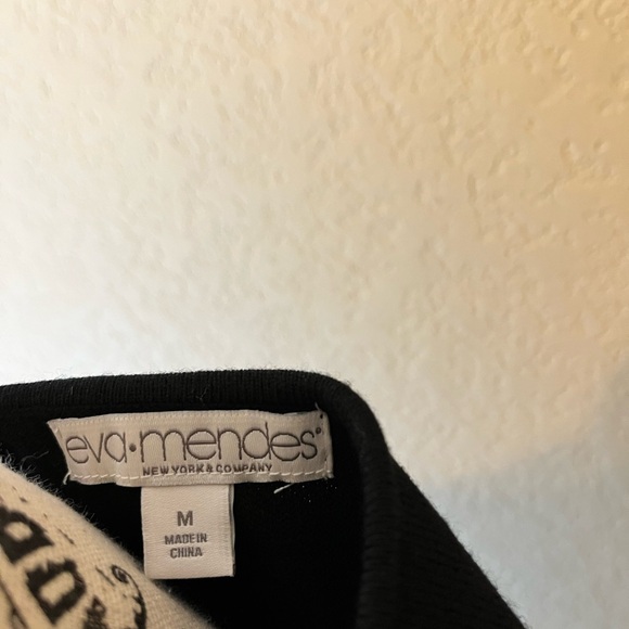 NWT Eva Langoria knit sweater sleeveless top NY&Co. size medium in black - Picture 6 of 6
